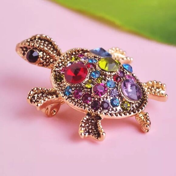 Vazira Queen Jewelry - VQ Multi Crystals Turtle Brooch